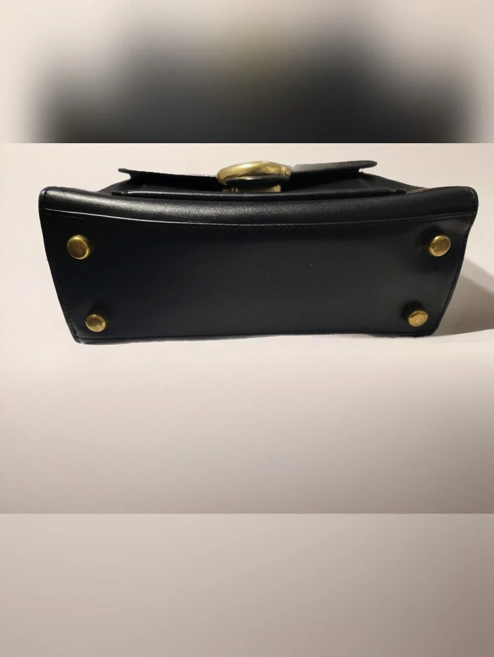 Coach TABBY TOP HANDLE 20. Black Polished Leather.